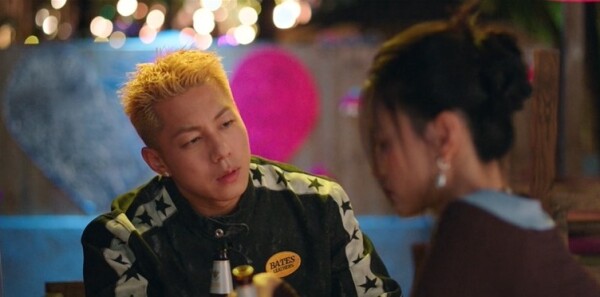 双轨第12集剧照