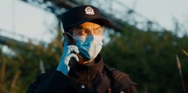 剥茧第17集剧照